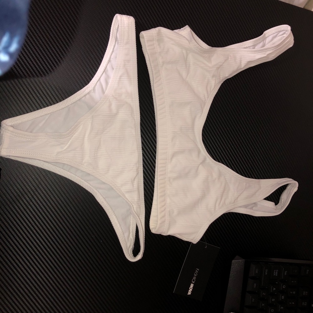 White bikini M